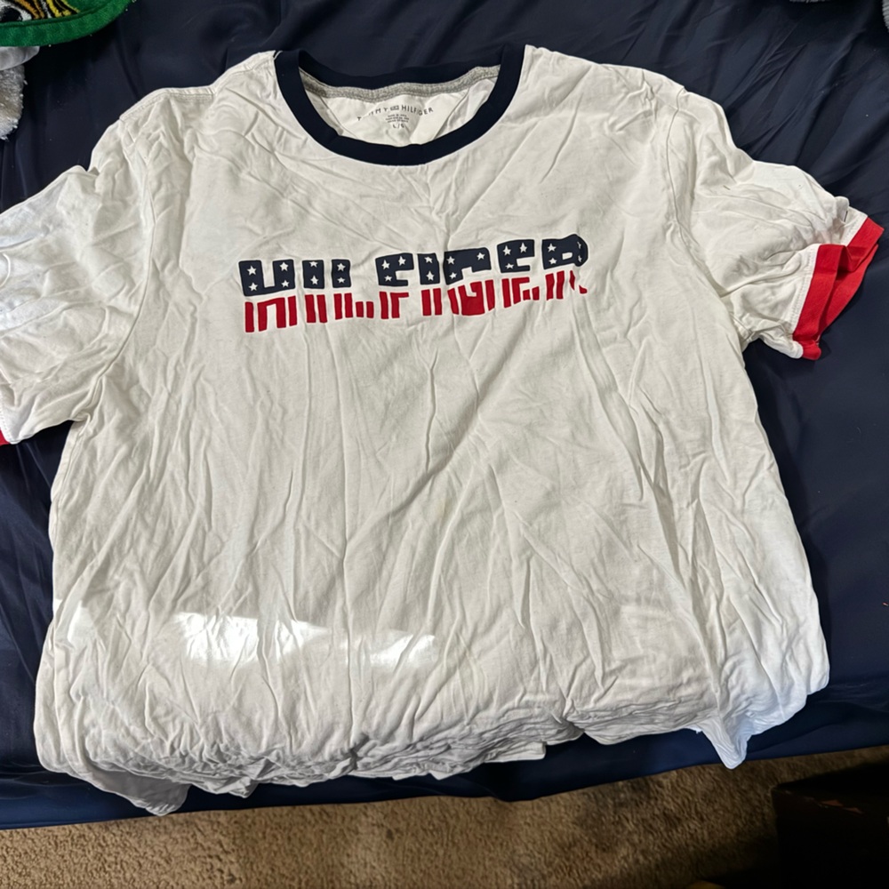 TOMMY HILFIGER Men’s White Tee Size Large Perfect Condition Never Worn